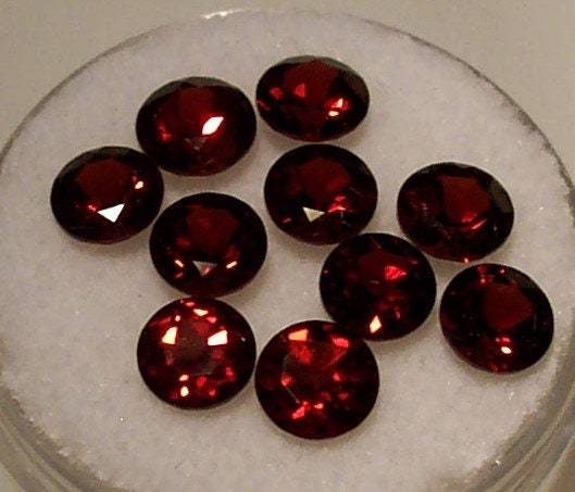 Wholesale, Natural Genuine African Garnet, 2, 2.5, 3, 4, 5